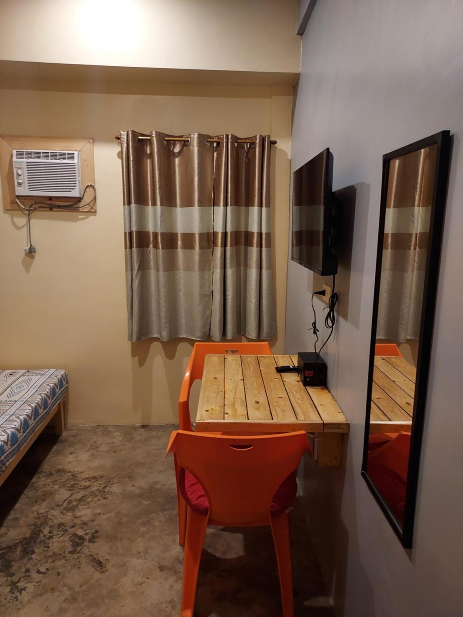 ホテル Danny'S Den Boracay Manoc-Manoc エクステリア 写真